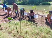 Melalui Penanaman Mangrove, Polres Tulungagung ikut Peringati Hari Mangrove Sedunia