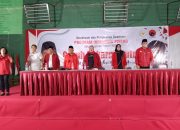 Sosialisasi dan penyerahan Bea siswa Program lndonesia Pintar Sebanyak 1500 SiswaJalur aspirasi PDIP tahun 2022 Guruh soekarno putra Di Tulungagung