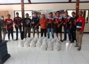 ALL Komunitas Tulungagung Memberikan Bantuan Sembako Kepada Terdampak Tanah Longsor yang Sama Sekali Belum Dapat Bantuan