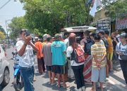 Momentum Hari Sumpah pemuda dan Ulang Tahun Ganjar Pranowo Relawan Laskar Srikandi Ganjarist Tulungagung Berbagi Nasi Kotak