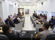 Kunjungi Polres Tulungagung, Ketua Umum Pagar Nusa Memberikan Pembekalan Kepada Pengurus Pagar Nusa Se-Kabupaten Tulungagung