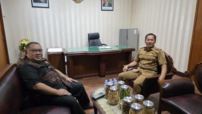 Pimred rorokembang.com bersama Plt. Bupati Tulungagung