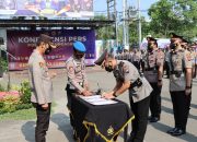 Kapolres Tulungagung Pimpin Upacara Serah Terima Jabatan Wakapolres, Kasat Reskrim dan Tujuh Kapolsek di Jajaran Polres Tulungagung