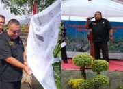 Adv. EKO PUGUH PRASETIJO. S.H.,M.H.,CPM.,CPCLE.,CPArb.,CPL. Hadir dan Ikut mendukung Gerakan menolak beberapa pasal yang ada dalam Rancangan Peraturan Pemerintah (RPP) Kesehatan Nomor 17 tahun 2023. di Taman Wisata Plumpung, Desa Gesikan, Kecamatan Pakel pada Kamis (30/11/2023).
