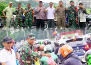 TNI-POLRI-PEMKOT Surabaya bantu bagikan takjil 2025 Paket hasil Swadaya Warga RW15 Medokan Ayu Rungkut
