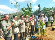 Bapak lingkungan Hidup Tulungagung Marsono Ikut Berperan  Lomba Wana Lestari Tingkat Nasional