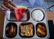Usul ke Presiden: Program MBG Sarat Masalah, Wali Murid Dinilai Lebih Baik Terima Bantuan Tunai