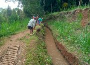 Warga Dusun Pabyongan Gelar Gerakan Irigasi Bersih, Pastikan Air Lancar untuk Musim Tanam