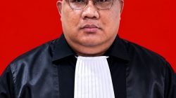 Mencari Pencerahan Hukum di Tengah Rumitnya Persoalan